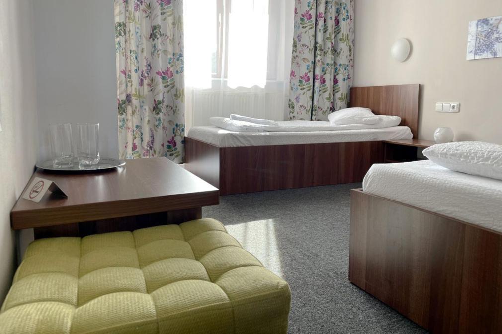 Motel Gilău エクステリア 写真